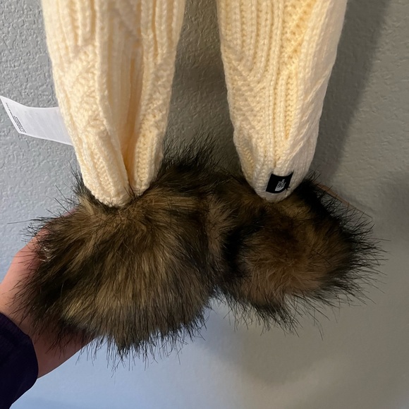 Northface scarf - Picture 3 of 7